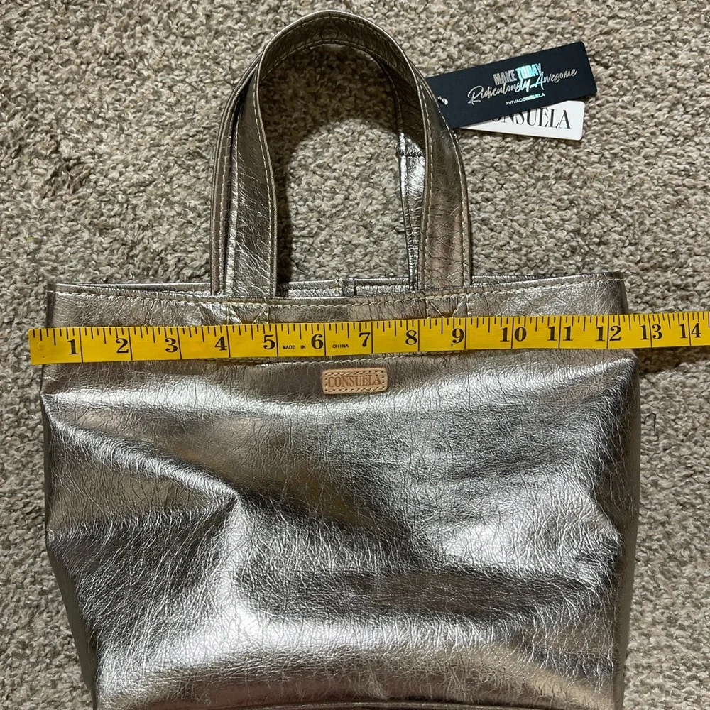Consuela Silver Tote Bag NWT - Picture 6 of 7